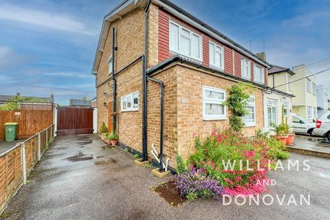 3 bedroom semi-detached house for sale, Somerset Avenue, Rochford