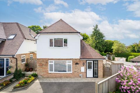 3 bedroom detached house for sale, Tilgate Common, Bletchingley, RH1