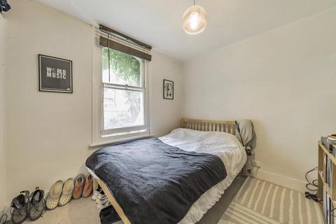Flat 2, 11 Ilminster Gardens, London, SW11 1PJ