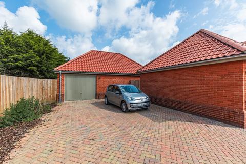 3 bedroom detached house for sale, St. Marys Close, Docking, PE31