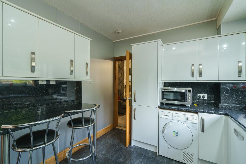 14. Kitchen angle 3