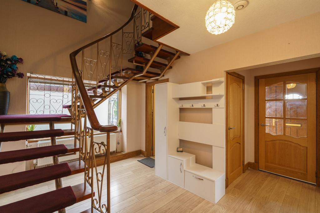 4. Stairs area angle 2