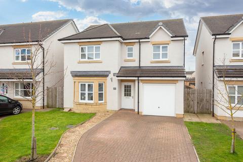 4 bedroom detached house to rent, Bisset Place, West Lothian EH48