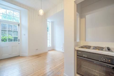 1 bedroom apartment to rent, Buckingham Terrace, Edinburgh, Midlothian