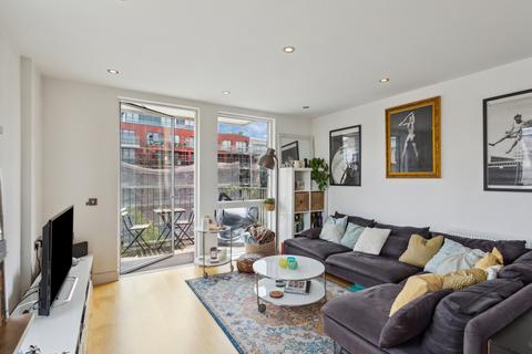 3 bedroom flat to rent, Hertford Road, De Beauvoir, London