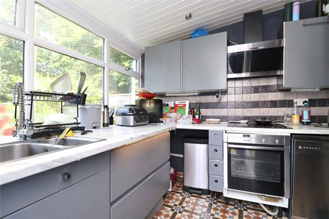152 Albert Drive, Woking, GU21 5TZ