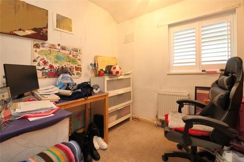 152 Albert Drive, Woking, GU21 5TZ
