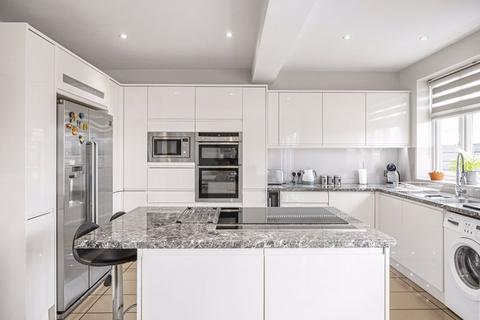 130 Welling Way, Welling, DA16 2RR