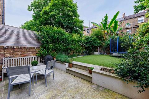 4 bedroom terraced house for sale, Cathnor Road W12