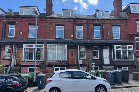 4 bedroom terraced house for sale, Stanmore View, Leeds