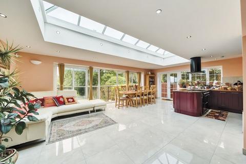 4 bedroom detached house for sale, Coombe Wood Hill, Purley