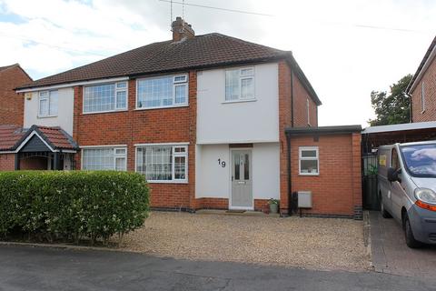 4 bedroom semi-detached house for sale, South Avenue, Leicester Forest East, Leicester