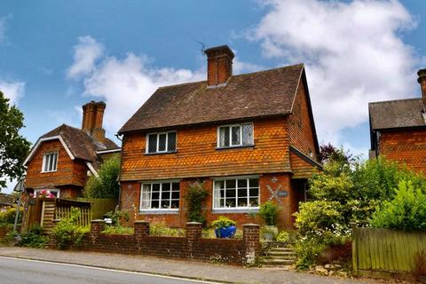 3 bedroom character property for sale, Petworth Road, Wormley