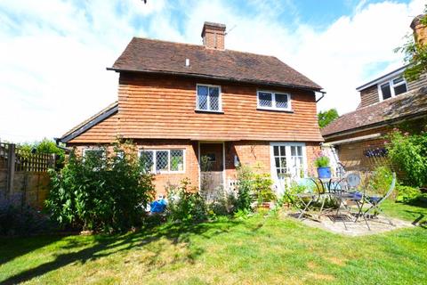 3 bedroom character property for sale, Petworth Road, Wormley