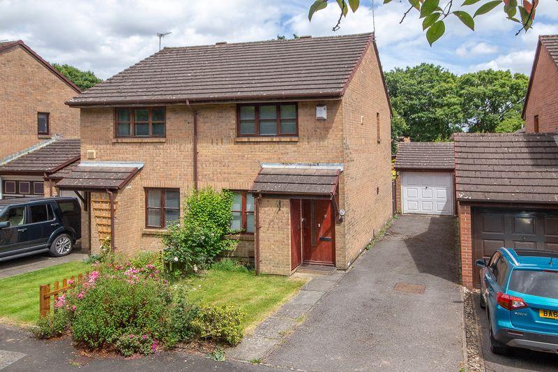 West Totton 2 bed semidetached house for sale £265,000