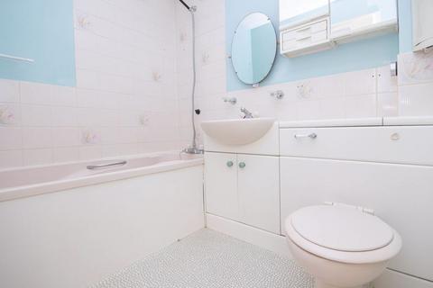 54 Dickens Dell, Totton, Southampton, SO40 8FJ