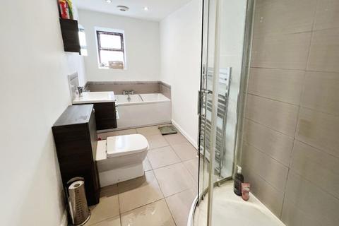 3 bedroom cottage for sale, Hough Lane, Bromley Cross