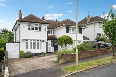 3 bedroom semi-detached house for sale, Hillcroft Crescent, Watford WD19