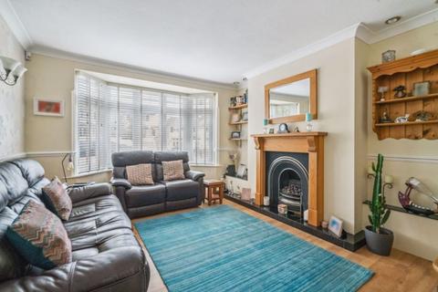 3 bedroom semi-detached house for sale, Hillcroft Crescent, Watford WD19