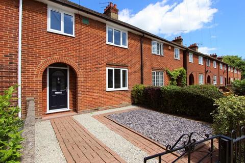 3 bedroom terraced house to rent, Mortimer Lane, Basingstoke RG21