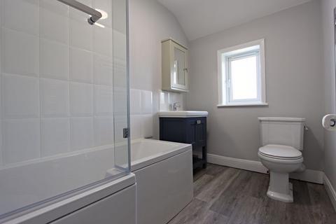 3 bedroom terraced house to rent, Mortimer Lane, Basingstoke RG21