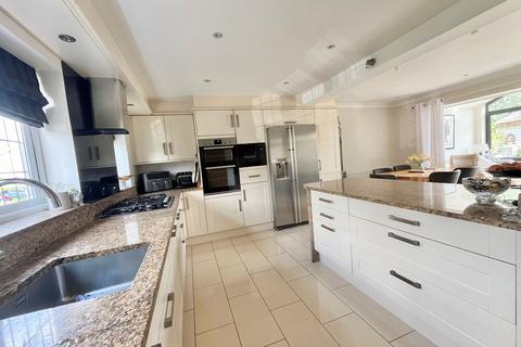 4 bedroom detached house for sale, Homelands Grove, Ramsden Heath