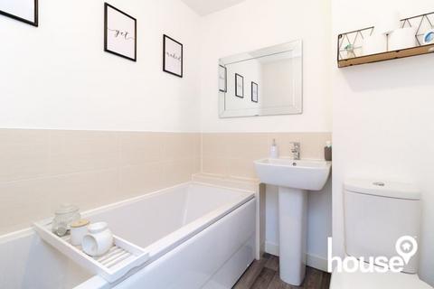 11 Faraday Drive, Minster On Sea, Sheerness, ME12 3UL