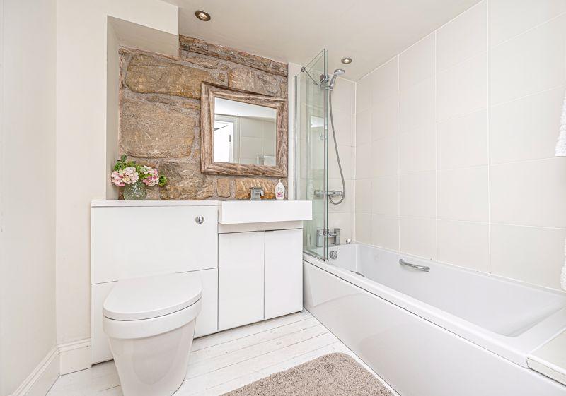 En Suite Bathroom