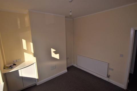 2 bedroom terraced house to rent, Hatherley Road, Rotherham,  S65 1QW