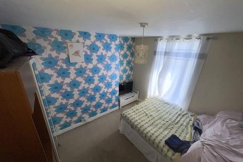 3 bedroom terraced house to rent, Ruskin Avenue, Ruskin Street, Hull, HU3 6AQ