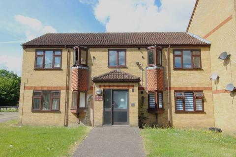 1 bedroom flat for sale, Waverley Avenue, Sandy