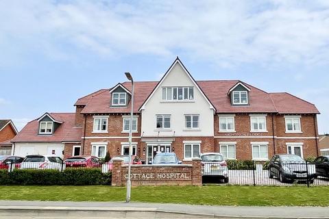 1 bedroom retirement property for sale, Defford Road, Pershore