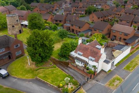 3 bedroom detached house for sale, Enville Road, Kingswinford DY6