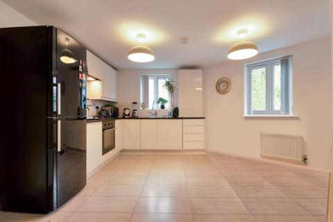 43 Alderman Close, Beeston, Nottingham, NG9 2RH
