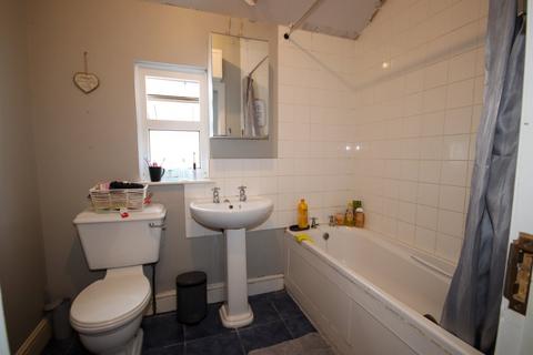 4 bedroom house to rent, Balfour Road, Chatham