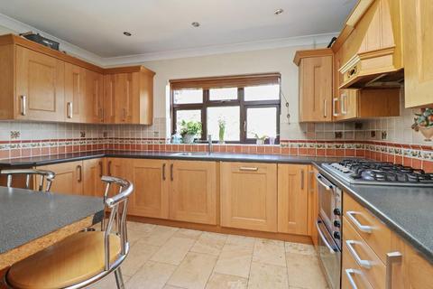 5 bedroom detached house for sale, Briar Close, Aylesham, Canterbury, Kent, CT3 3BQ