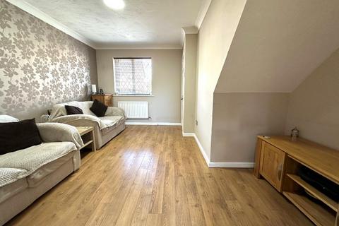 2 bedroom end of terrace house for sale, Bushmead, Luton LU2