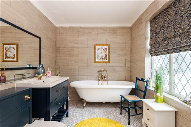 En Suite Bathroom
