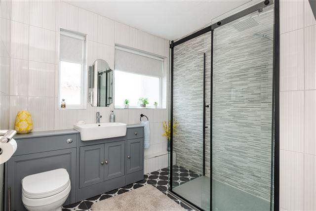 Family Shower Room