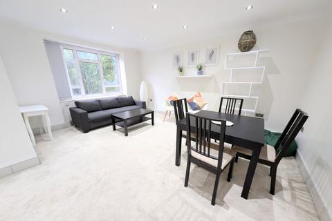 3 bedroom flat to rent, Charlbert Street, St John's Wood, NW8