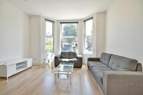 2 bedroom flat to rent, Minster Road, West Hampstead, NW2