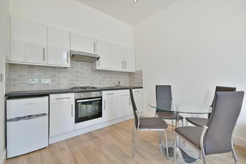 2 bedroom flat to rent, Minster Road, West Hampstead, NW2