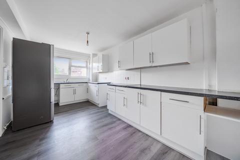 3 bedroom maisonette for sale, Maxey Road, Woolwich