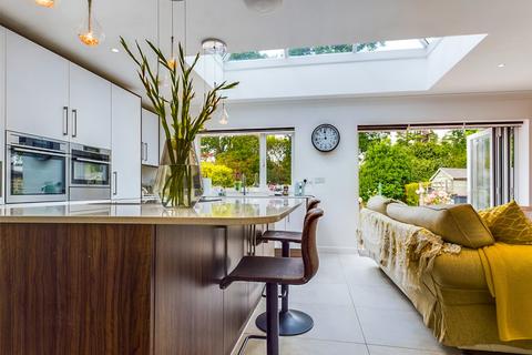 4 bedroom bungalow for sale, Terrington Avenue, Highcliffe, Christchurch, Dorset, BH23