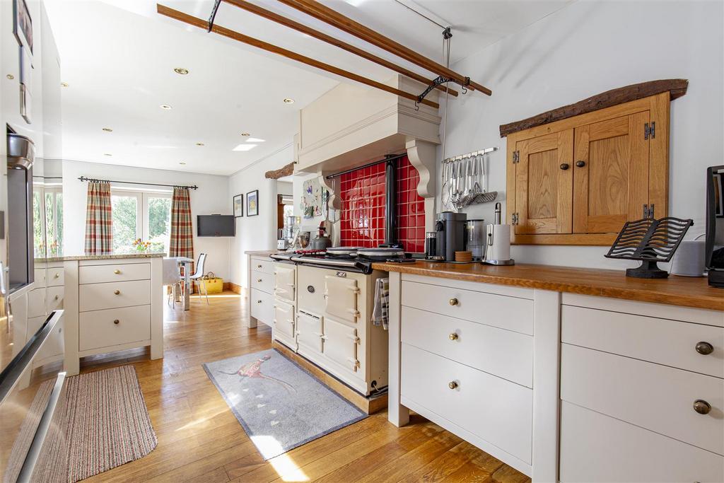Kitchen-5.jpg