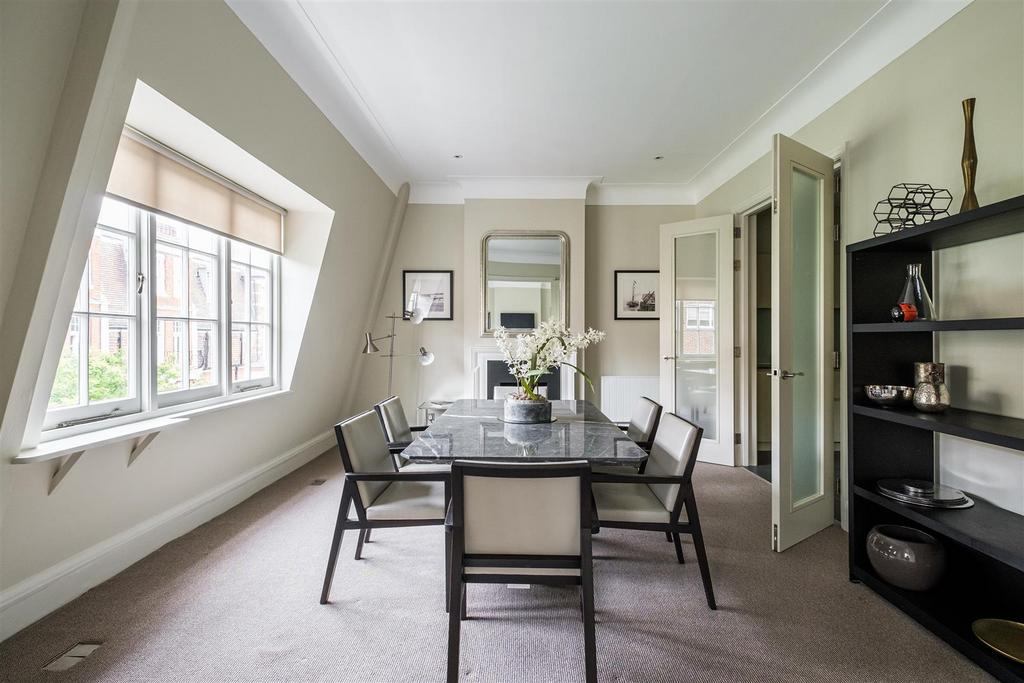 14-18-E-SLOANE-COURT-EAST-7.jpg