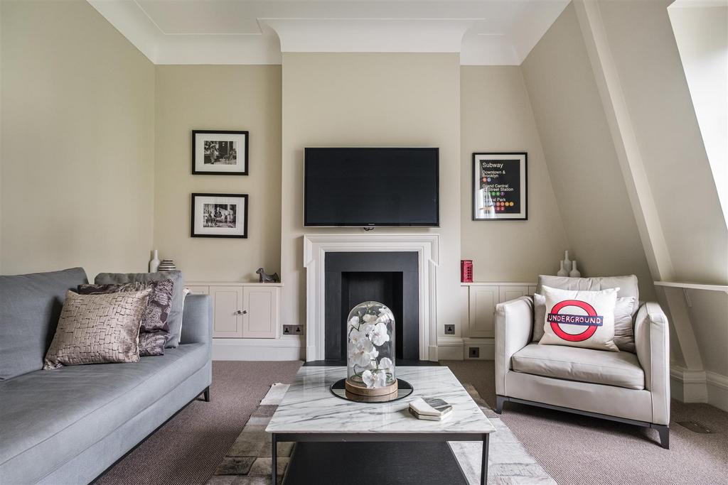 14-18-E-SLOANE-COURT-EAST-12.jpg