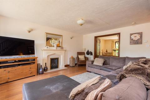 2 Heritage View, Hatch Warren, Basingstoke, RG22 4XN