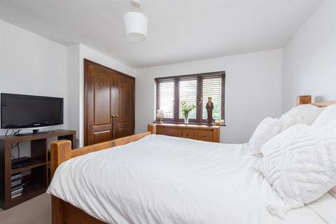 2 Heritage View, Hatch Warren, Basingstoke, RG22 4XN