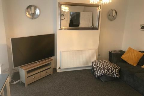 2 bedroom house to rent, Clodien Avenue, Cardiff